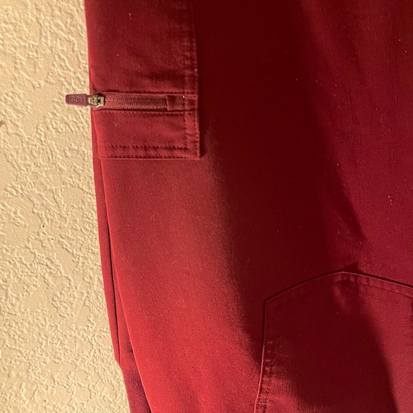 Figs Scurbs - Picture 5 of 7